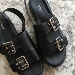 pull&bear sandals